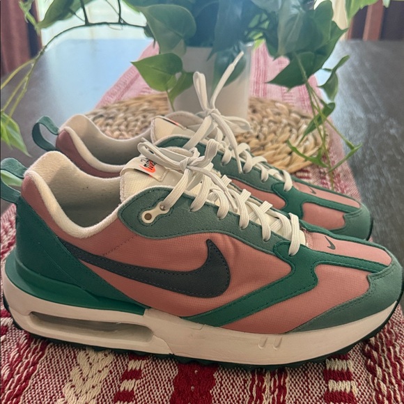 Nike airmax dawn - Picture 1 of 8